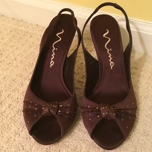 Sweet peep-toe heels from Nina